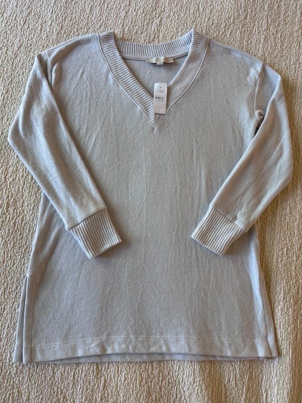 LOFT Light Grey V-Neck Tunic Sweater, Side Slits, Size S, NWT